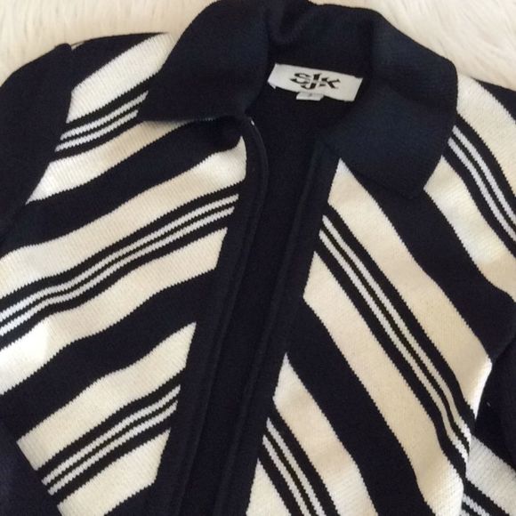 💞ST.JOHN💞knitted top/jacket - Picture 6 of 7